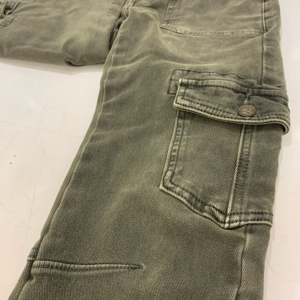 Free People slim cargo jeans!